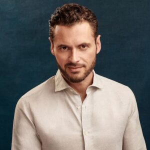 Adan Canto Death, Biography, Age, Wife, Career, and Net Worth